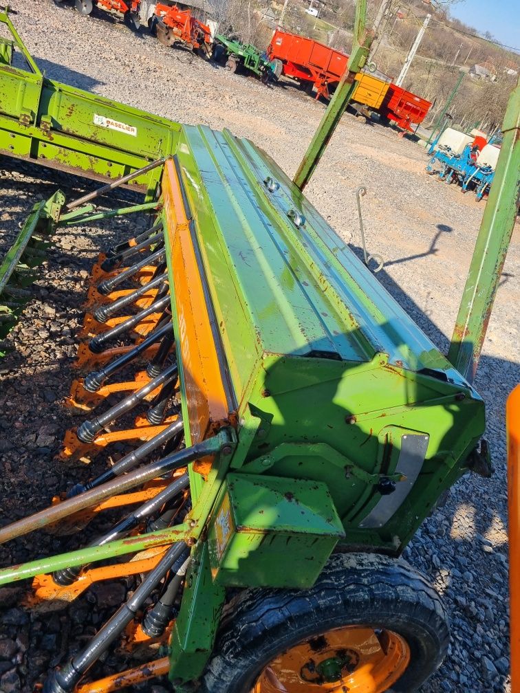 Semanatoare Paioase Amazone D8-30 Super