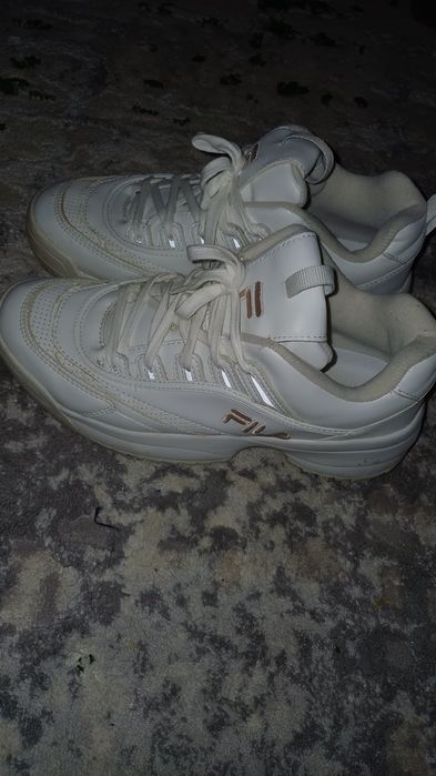 Adidasi FILA marimea 40