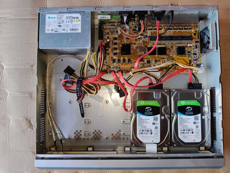 NVR 16 canale, 12MP, Hikvision DS-7716NI-I4/16P(B), 16 Tb. stocare