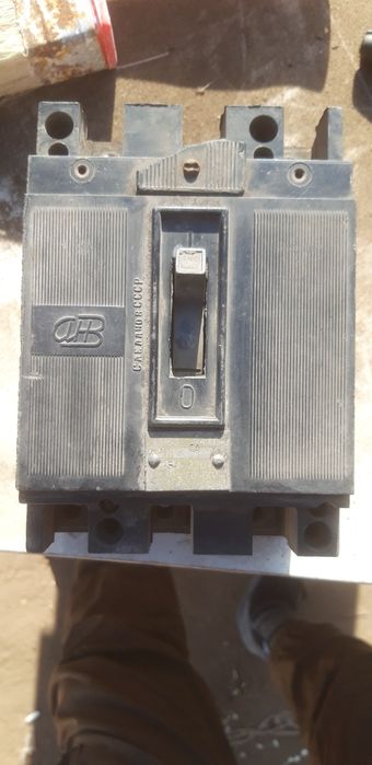 Продам автоматы СССР  на 380v,2шт по 30000тн за каждый