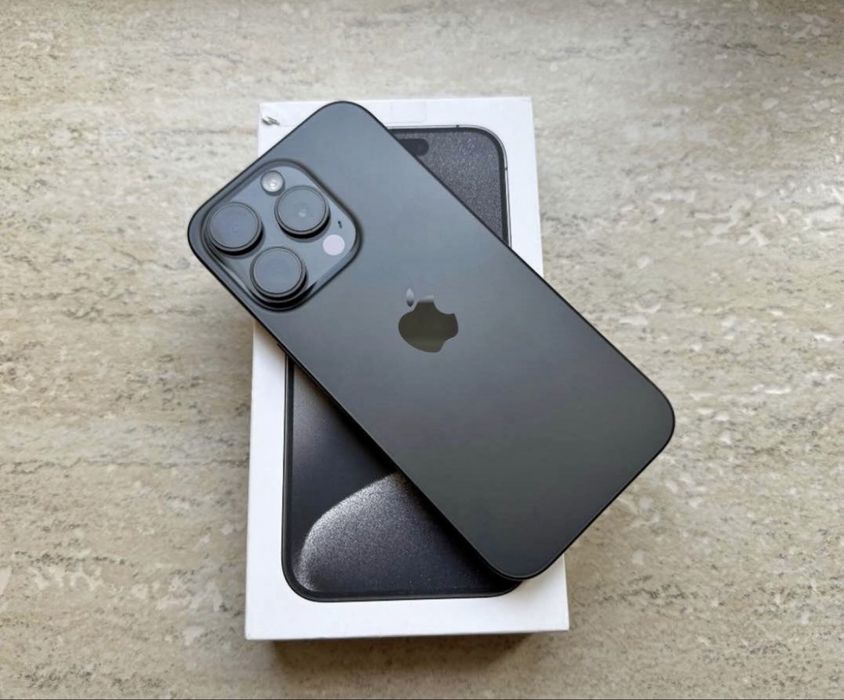 APPLE IPhone 15 PRO,