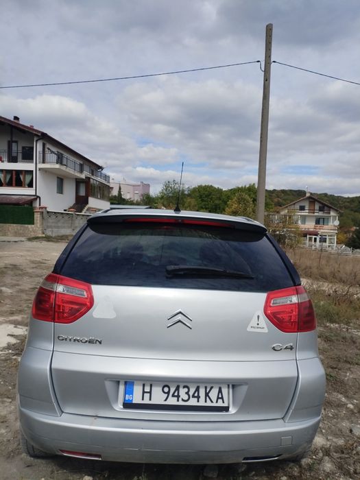 Строен с4 пикасо
