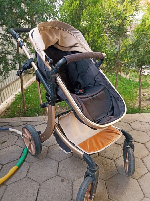 Коляска в хорошем состоянии от фирмы Aimie +горшок в подарок