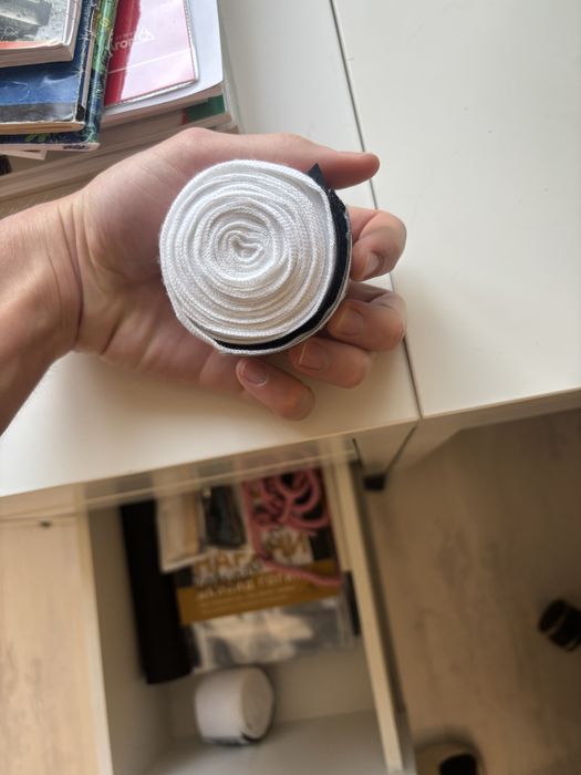 Боксoви ръкавици Leone и бинт everlast elite 2