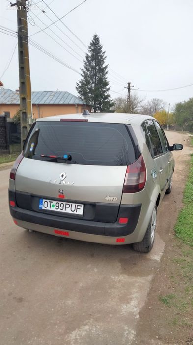 Vînd Renault Grand Scenic...Motor Dizel 1,5...2008.…1000euro neg.