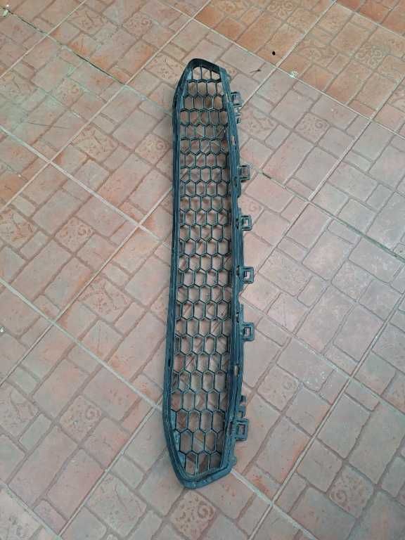 Grila centrala bara fata Bmw X5 X6 F85 F86 M cod 51118056259