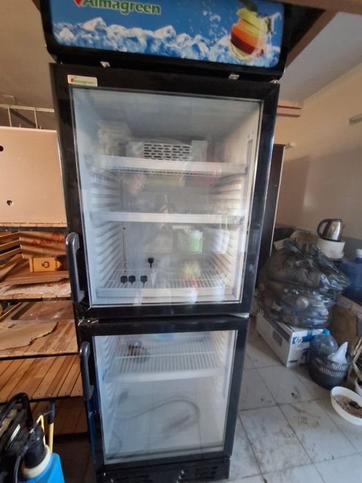 Продам Холодильник Almacom