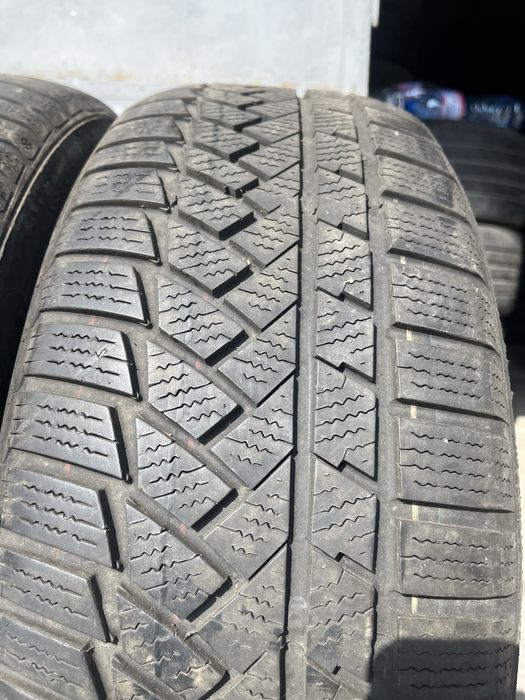 2 бр. зимни гуми 214/55/17 Continental DOT 2019 5 mm