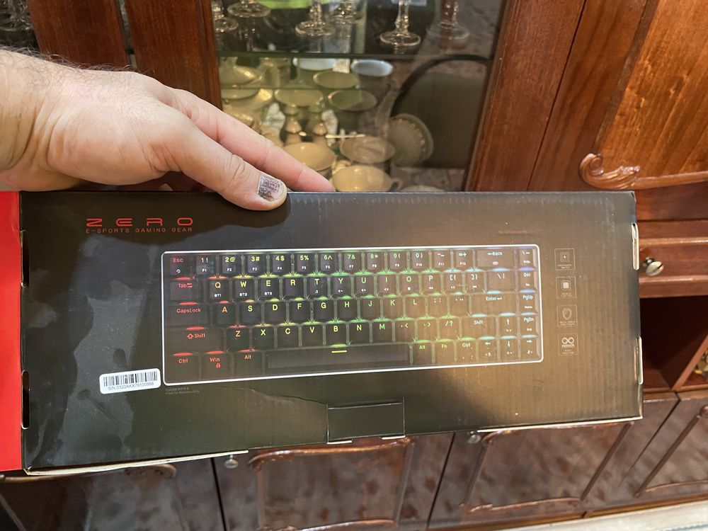 Продам игровую клавиатуру новая
