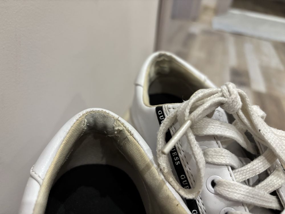 Маратонки Guess