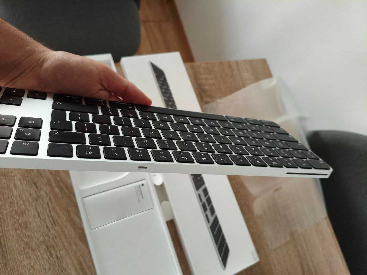 Клавиатура Apple Magic Keyboard (MMMR3Z/A), Touch ID, Numeric Keypad