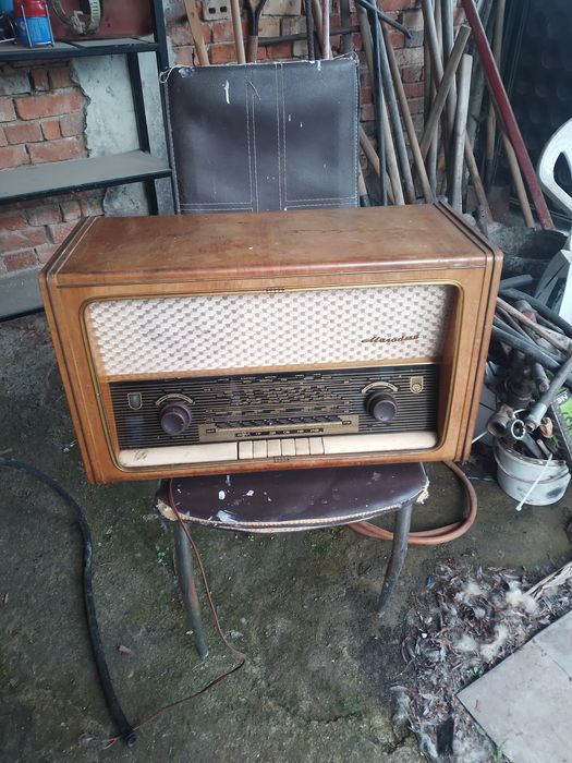 Радио мелодия първият модел