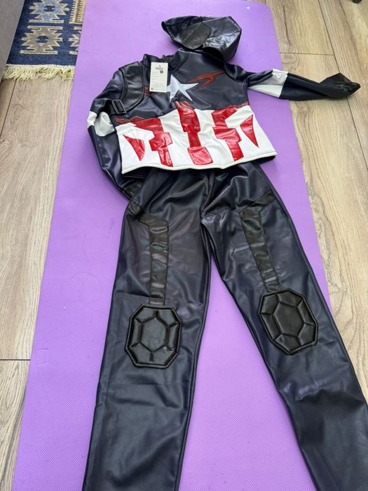 Костюм супергероя