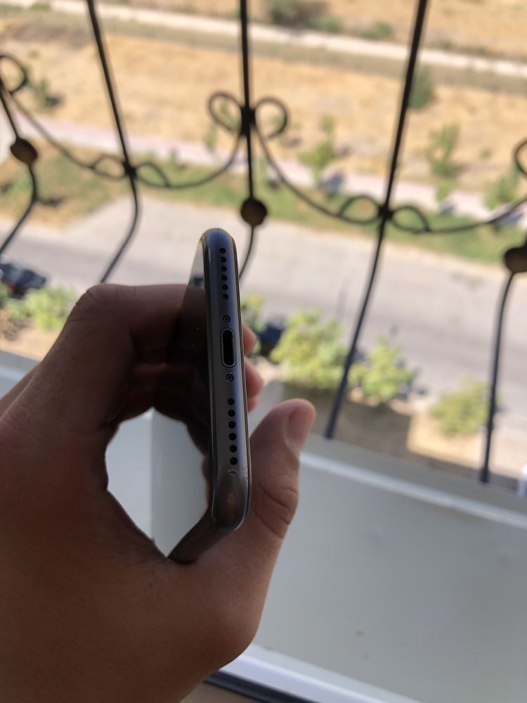 iphone 8 64gb yaxw sostayaniya