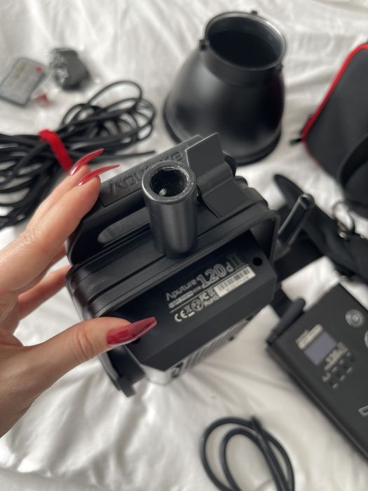 lumina Aputure LightStorm 120D II