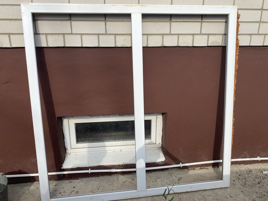 продаю окна за 20000 тг со стеклами