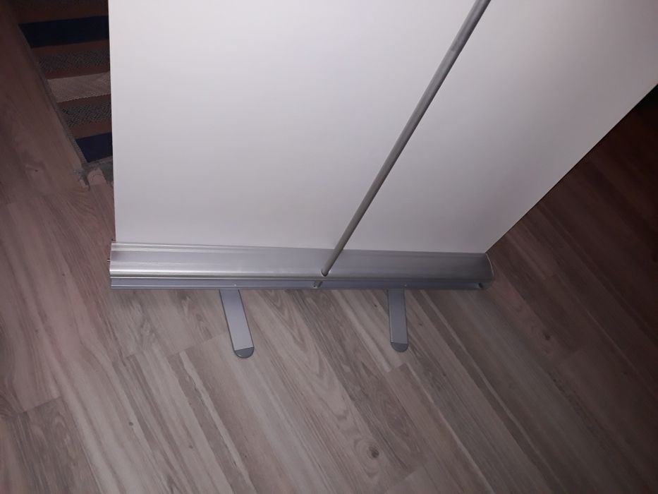 Banner retractabil 200cm ×85 cm