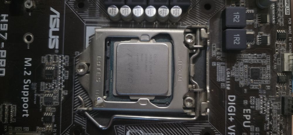Продам Материнскую плату с процессором i7 -4770