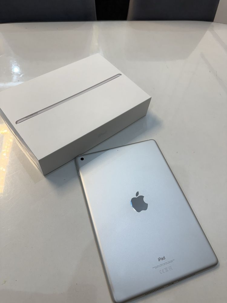 Продам почти новый Ipad apple