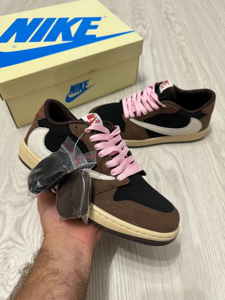 Adidasi AIR JORDAN 1 TRAVIS SCOTT LOW OG |Tenesi din Piele | Model Nou