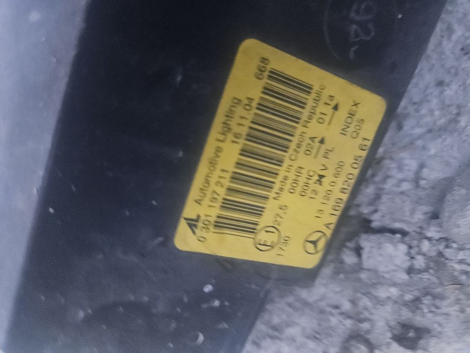 Faruri Peugeot 307 cu lupa facelift