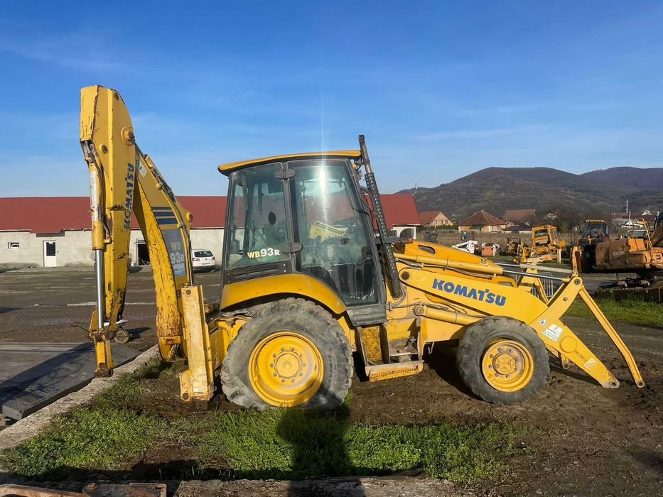Dezmembrez Buldoexcavator Komatsu WB 93 R , 2008