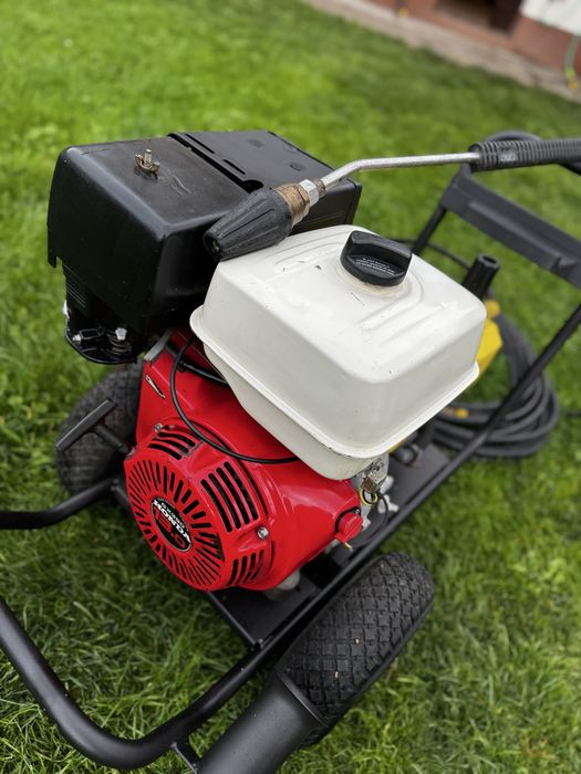 Aparat de spalat cu presiune Kärcher HD 1050B, Honda GX390, 250 bari