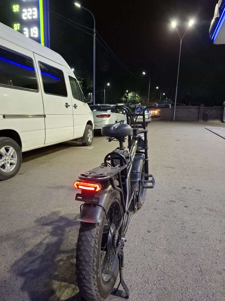 Продаётся элетровелик,электровелосипед леопард почти новый торг есть о