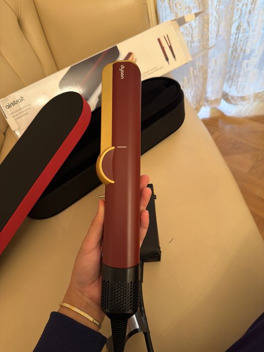 Dyson airstrait 2в1