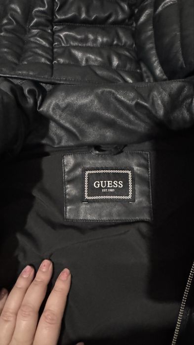 Geaca Superba Guess impecabila