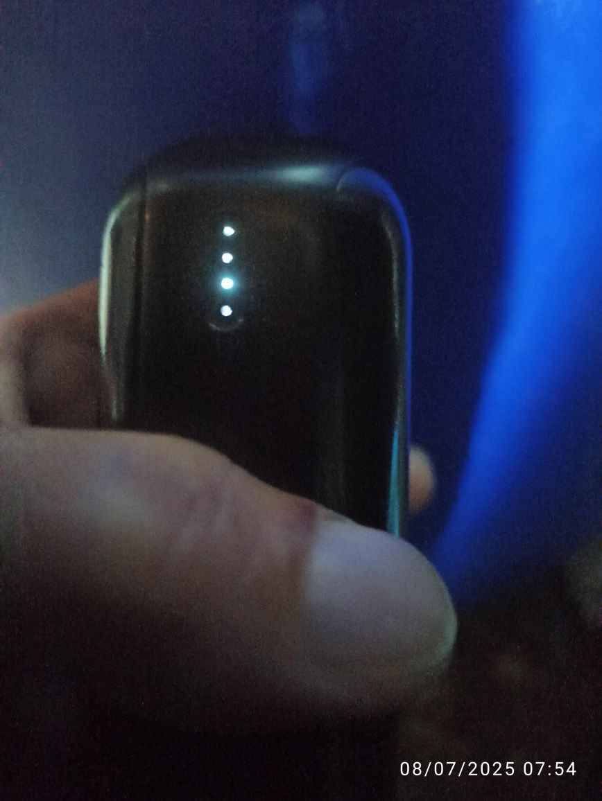 Power Bank (acumulator extern) de 20000 mAh.