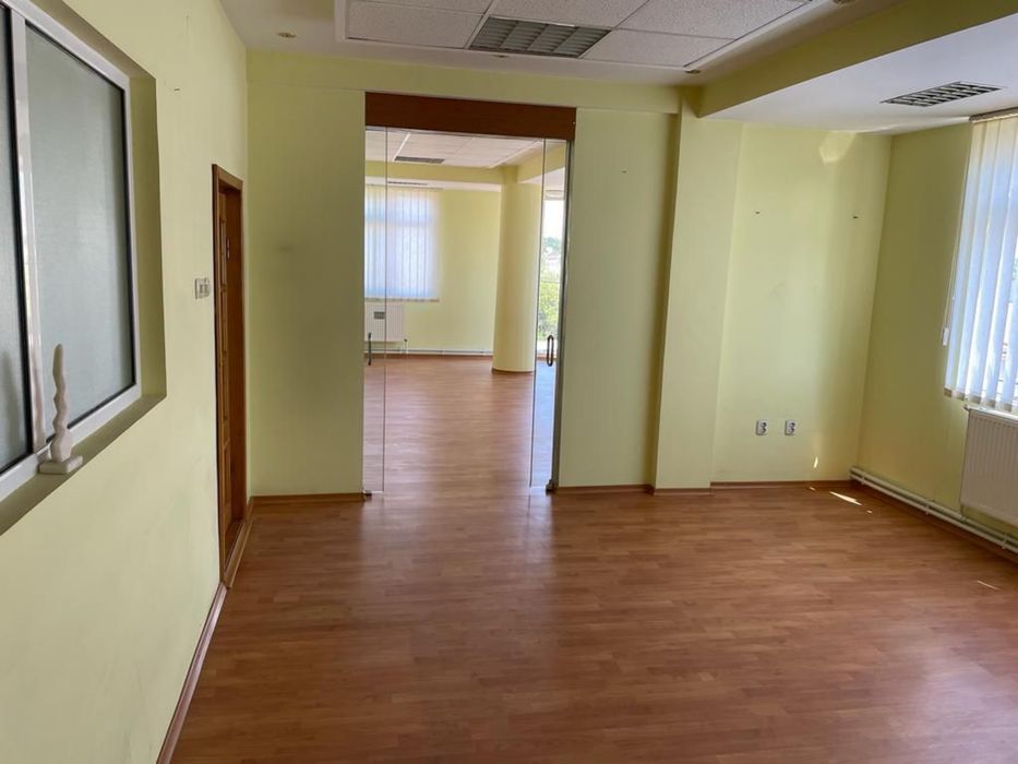 Inchiriez / vand imobil str Apollo