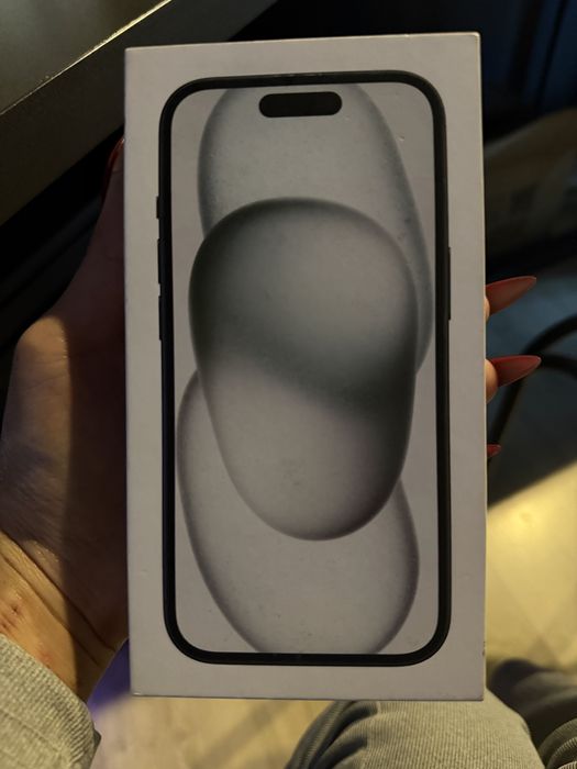 Продаю iPhone 15