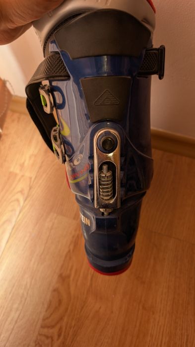 Отличен комплект за зимата – ски HEAD + обувки Dachstein