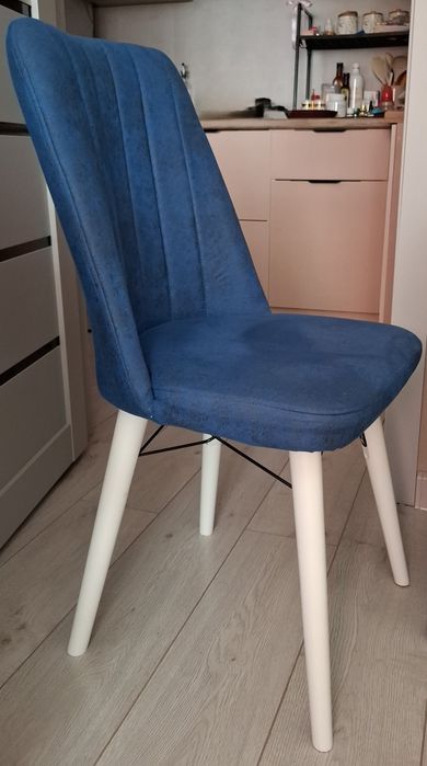 Столовый комплект, стол со стульями