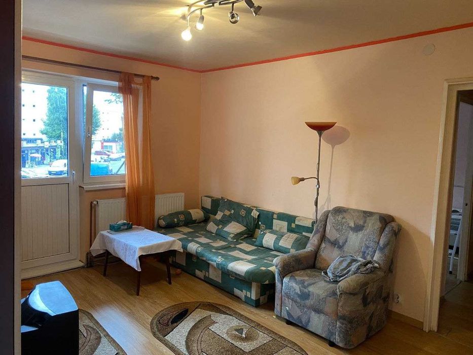 Inchiriez apartament 3 camere, semidecomandat, Astra