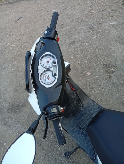 Vând scuter spin g50