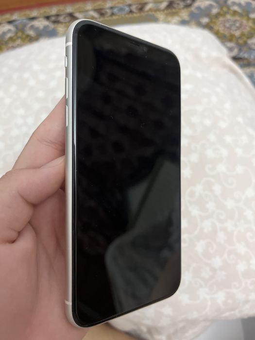 Айфон 11  без док