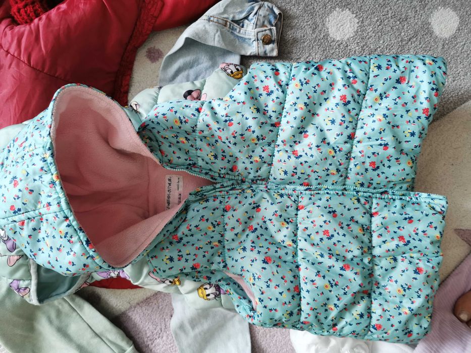 Lot hăinuțe vesta, geaca, 3-4 ani