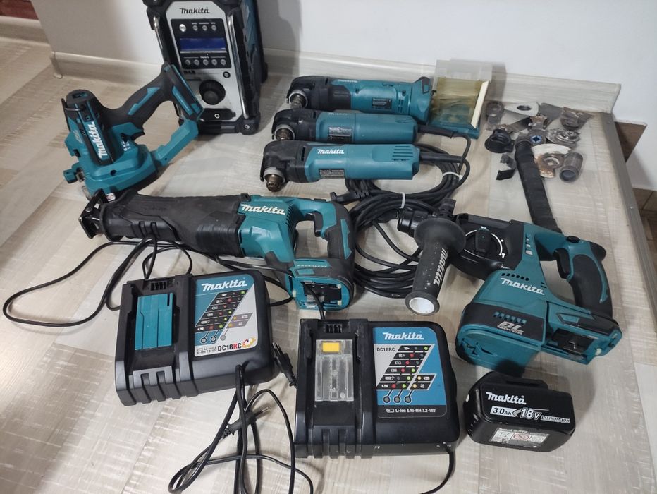 Scule profesionale Makita 18V radio multifuncțional 220V