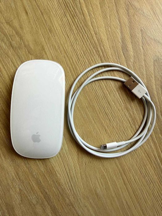 Apple Magic Mouse 2 A1657 + Cablu lightning
