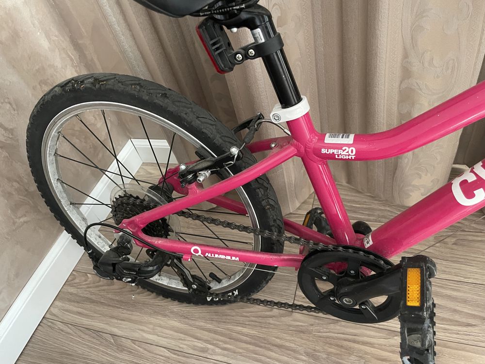 Bicicleta roz fete in stare f buna