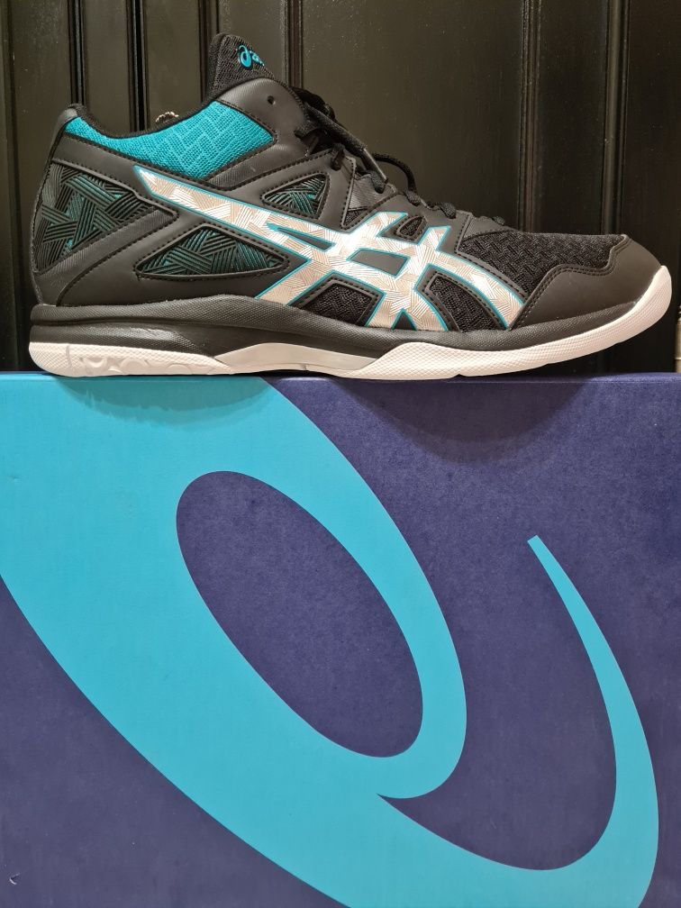 Маратонки Asics номер 49