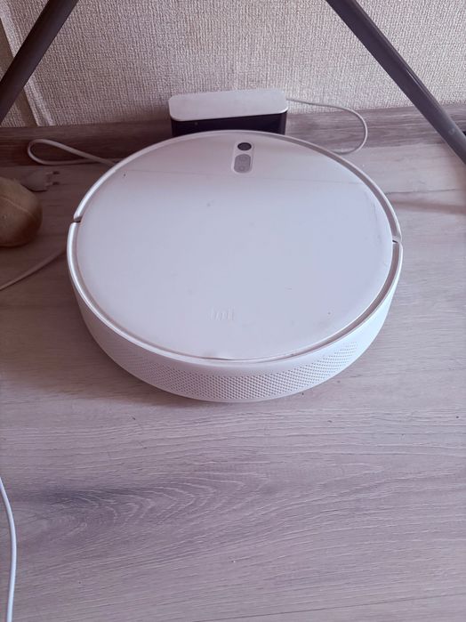 Продам робот-пылесос