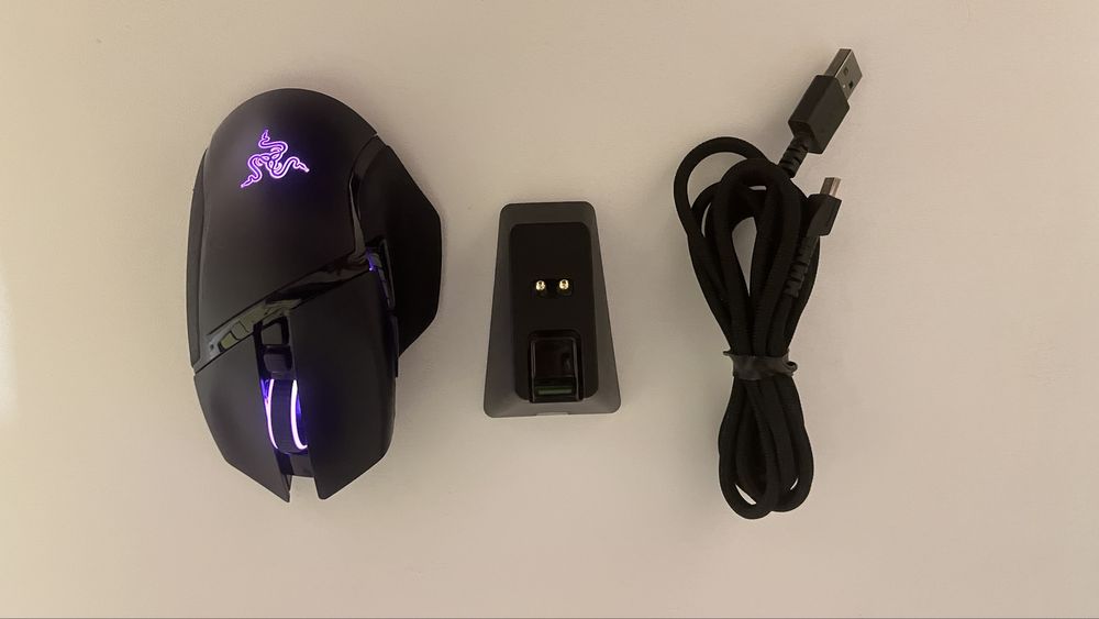 Мышь Razer Basilisk Ultimate with Charging Dock