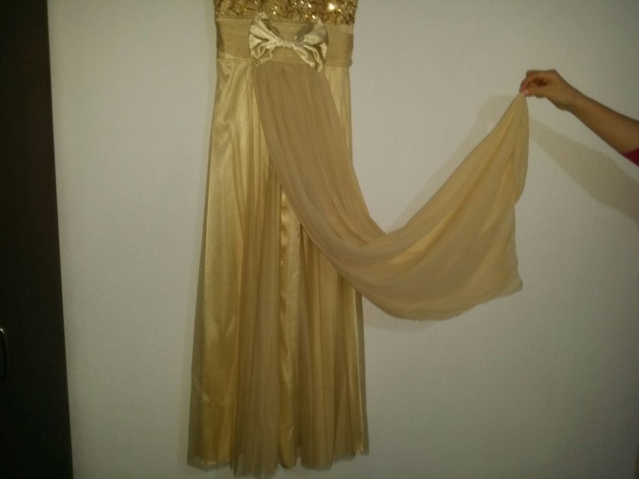 Официална рокля златисто