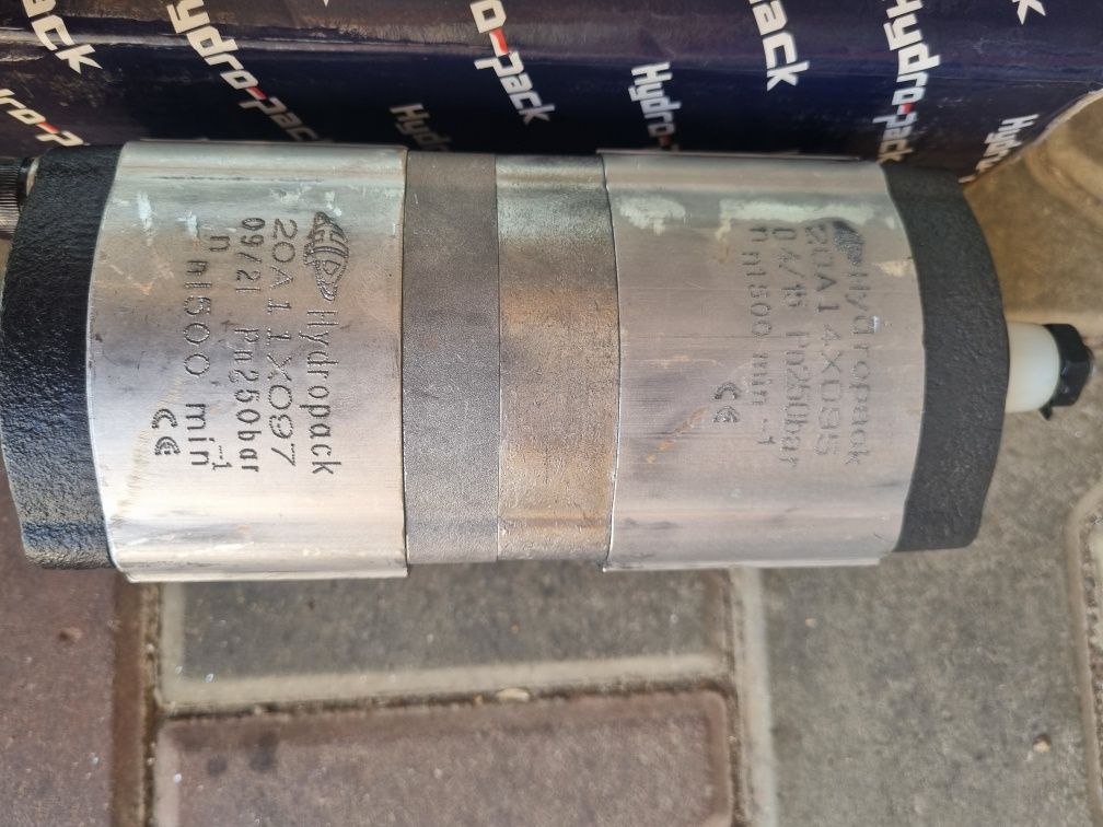 Pompa hidraulica dubla Case, Deutz-Fahr, Fendt si Steyr rotatie stanga