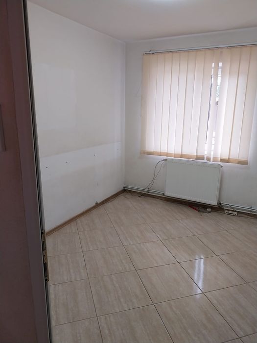 Apartament 3 camere, Parter, str Vasile Pârvan, Bârlad