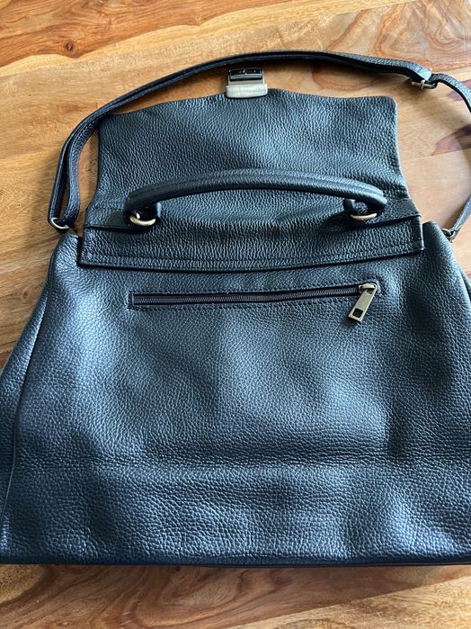 Кожена  черна чанта