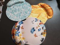Удобни подложки за мишки, мауспадове. Различни разцветки.